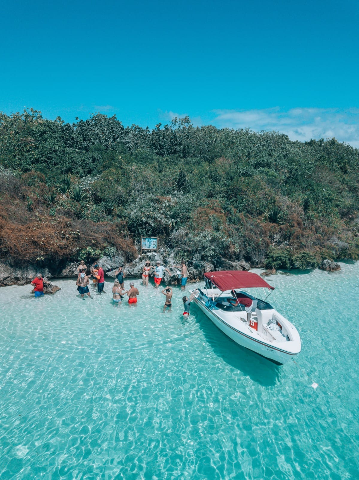 Speedboat to Île aux Cerfs